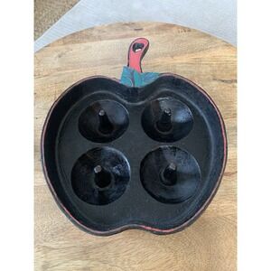 Vintage Cast Iron Apple Shaped Apple Baker Baking Pan Skillet Bakeware